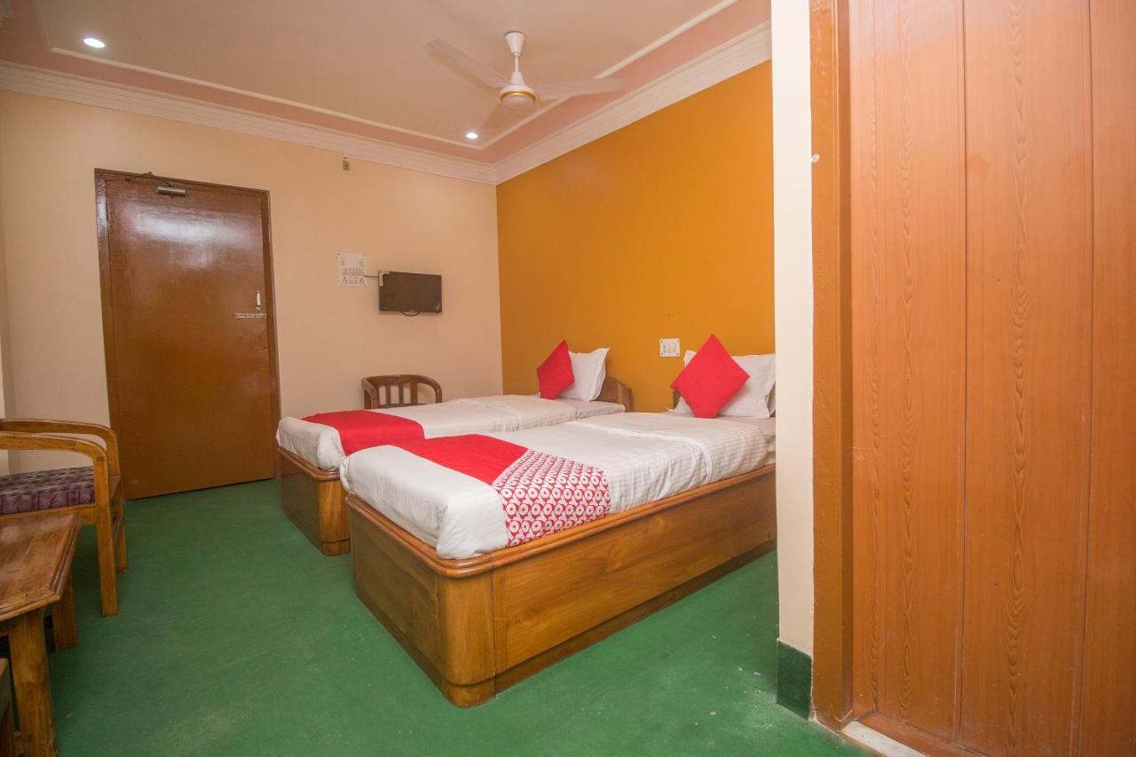 Oyo 48133 Hotel Payel Māldah Exterior photo