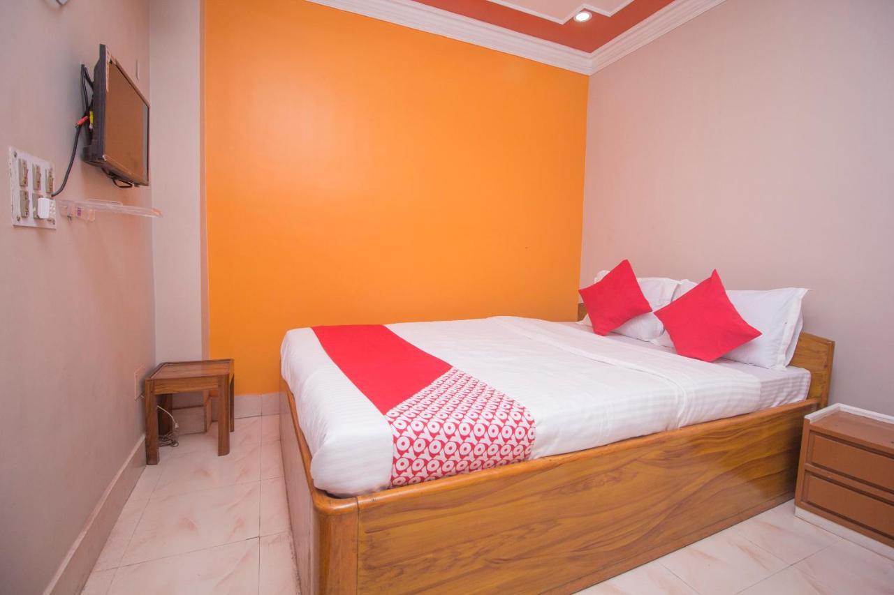 Oyo 48133 Hotel Payel Māldah Exterior photo