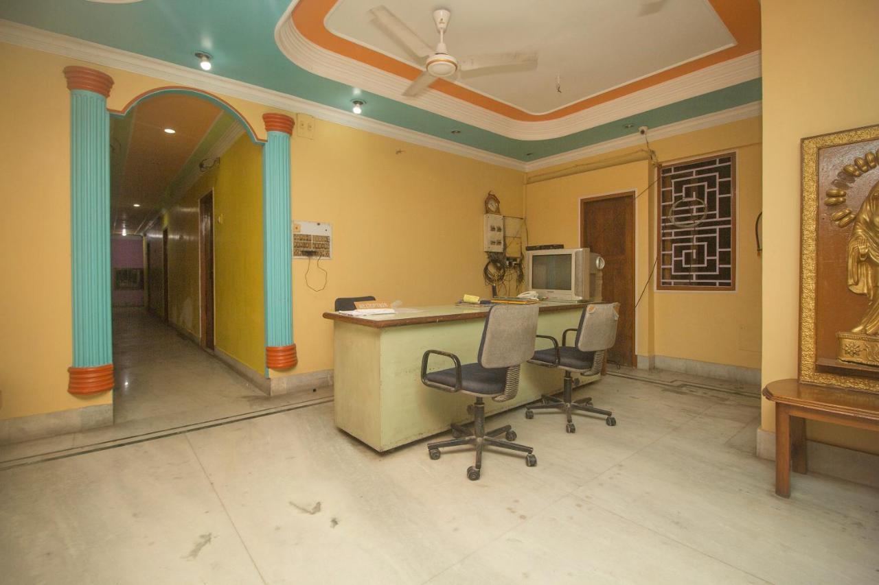 Oyo 48133 Hotel Payel Māldah Exterior photo