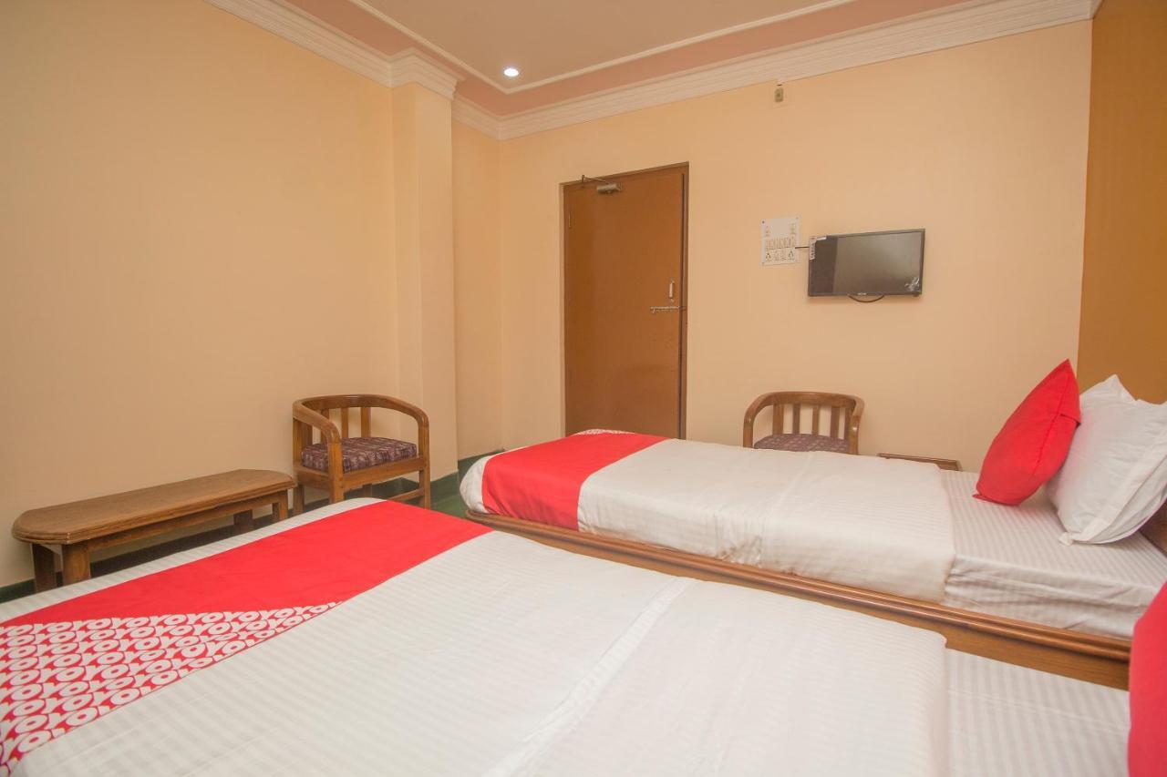 Oyo 48133 Hotel Payel Māldah Exterior photo