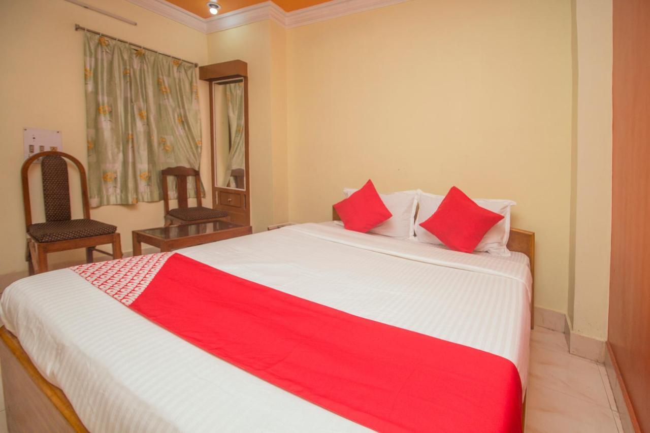 Oyo 48133 Hotel Payel Māldah Exterior photo